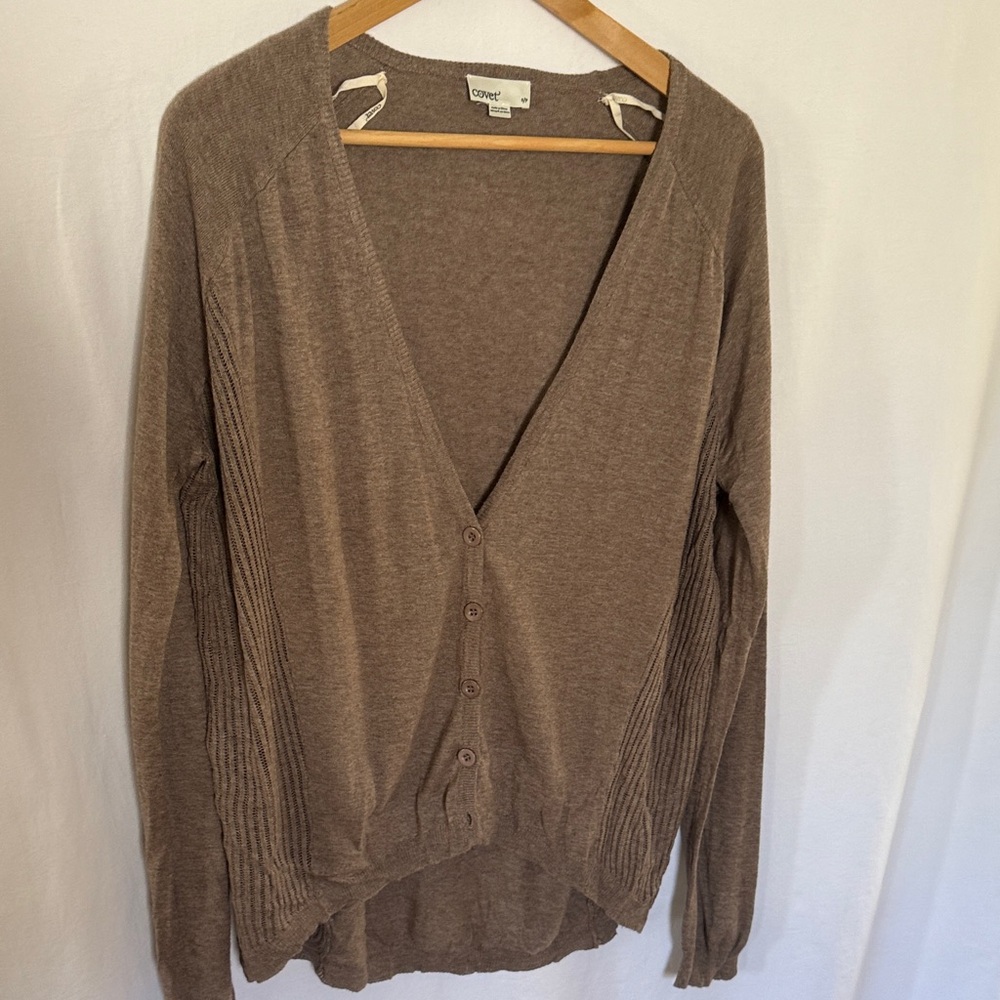 Covet Lightweight V-Neck Button Cardigan in Taupe. Size small - relaxed fit -